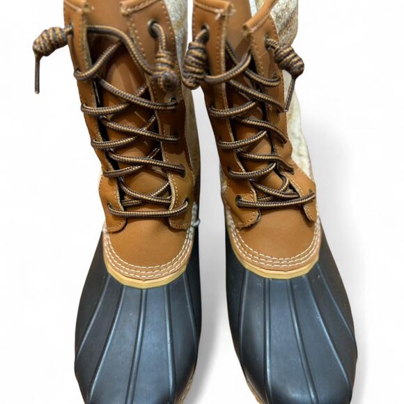 Lands End Women's Brown and Tan Duck Boots with inner lining - Picture 2 of 6